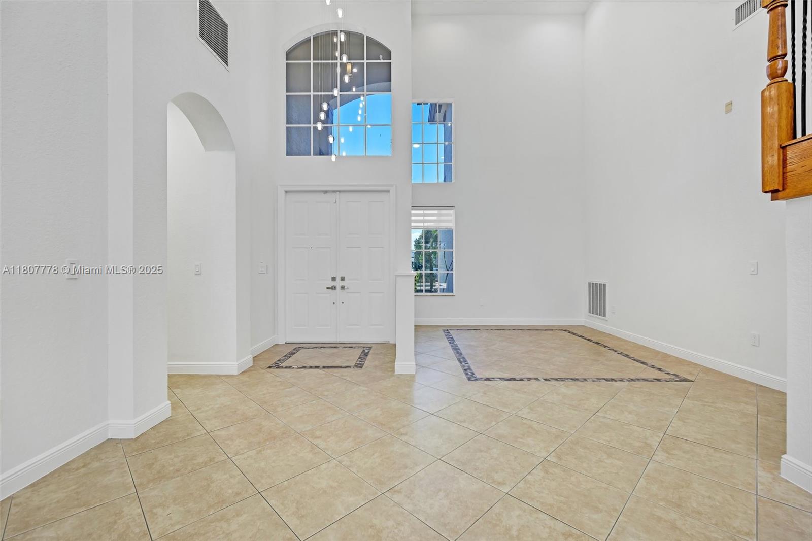 5466 Sw 187th Ter Property Photo 15