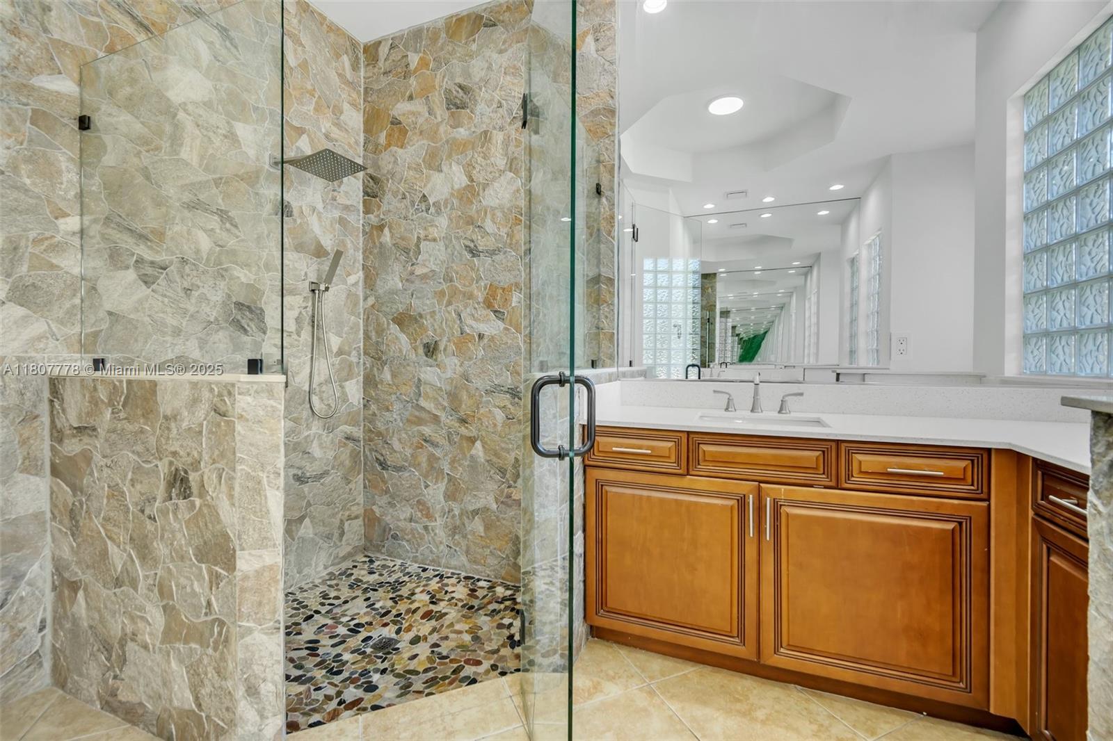 5466 Sw 187th Ter Property Photo 23