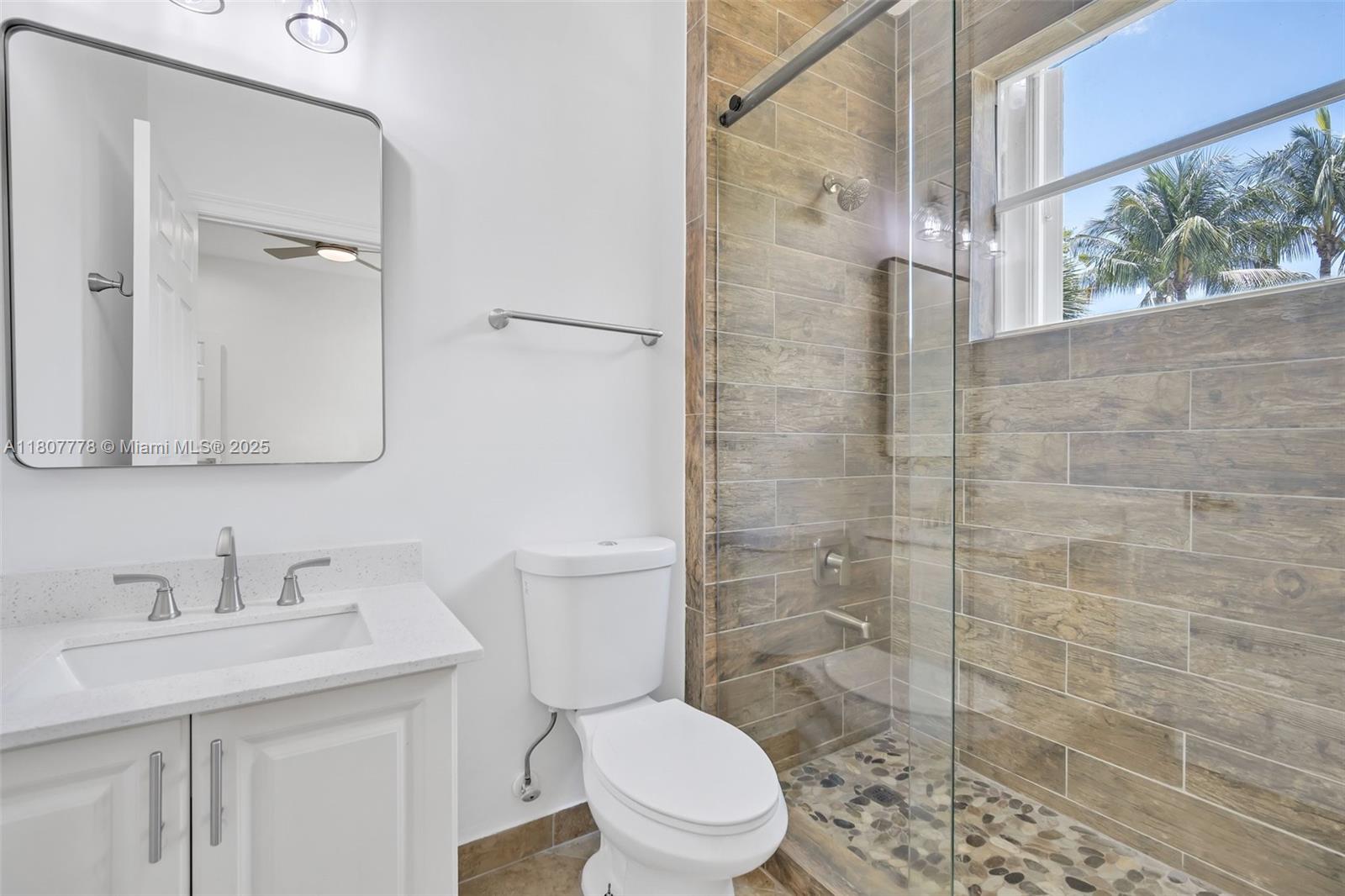 5466 Sw 187th Ter Property Photo 27