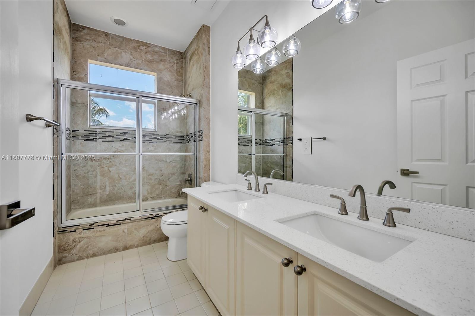 5466 Sw 187th Ter Property Photo 36