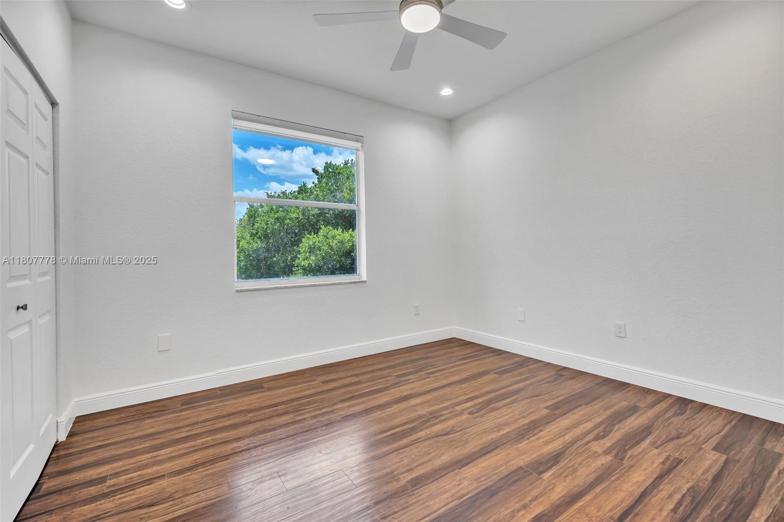 5466 Sw 187th Ter Property Photo 37