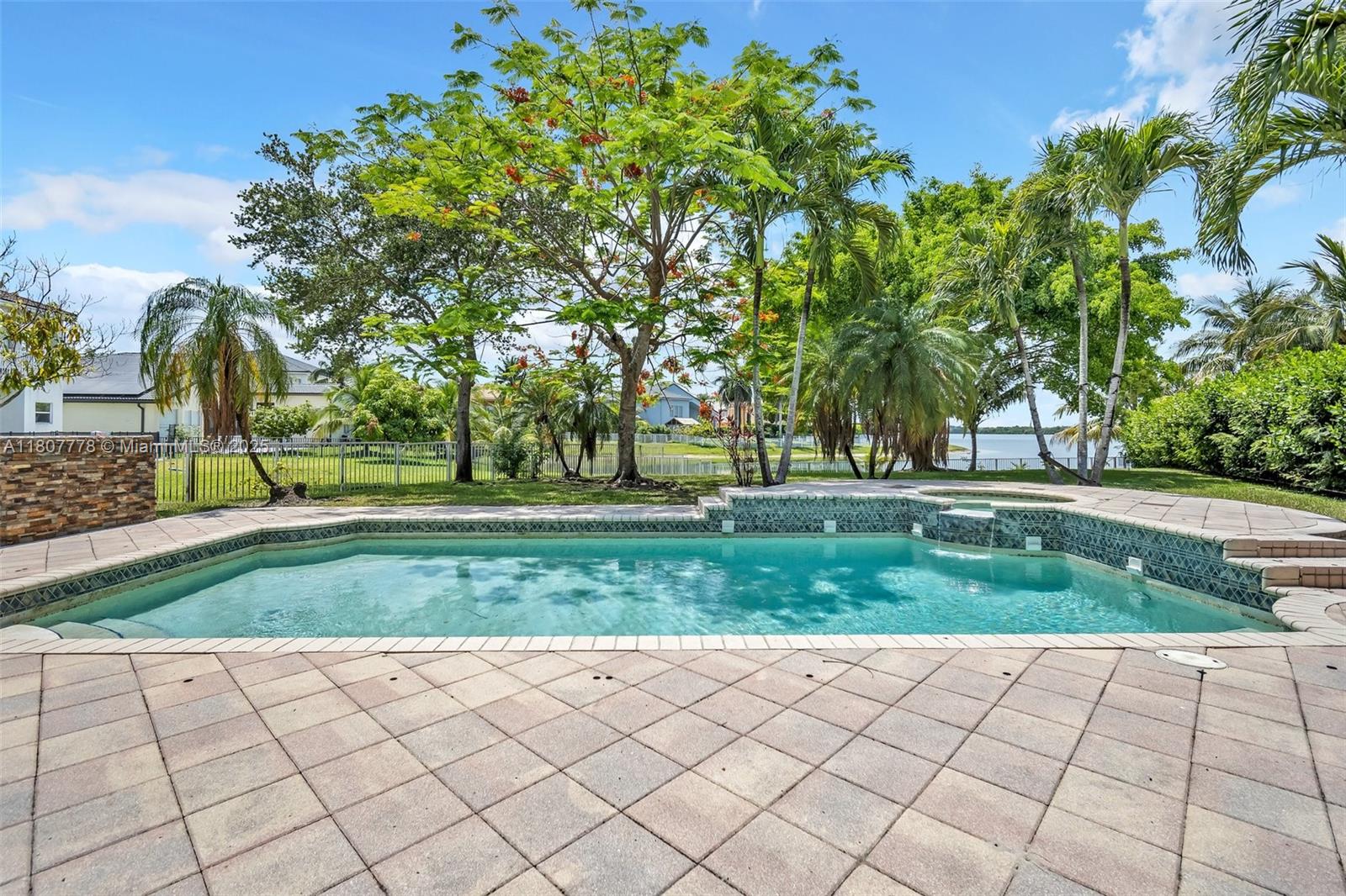 5466 Sw 187th Ter Property Photo 42