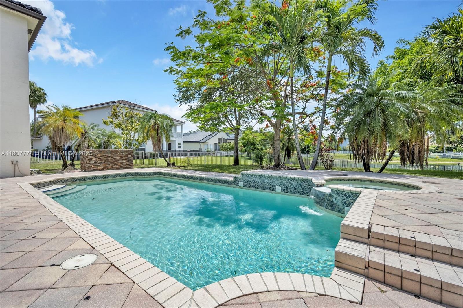 5466 Sw 187th Ter Property Photo 43