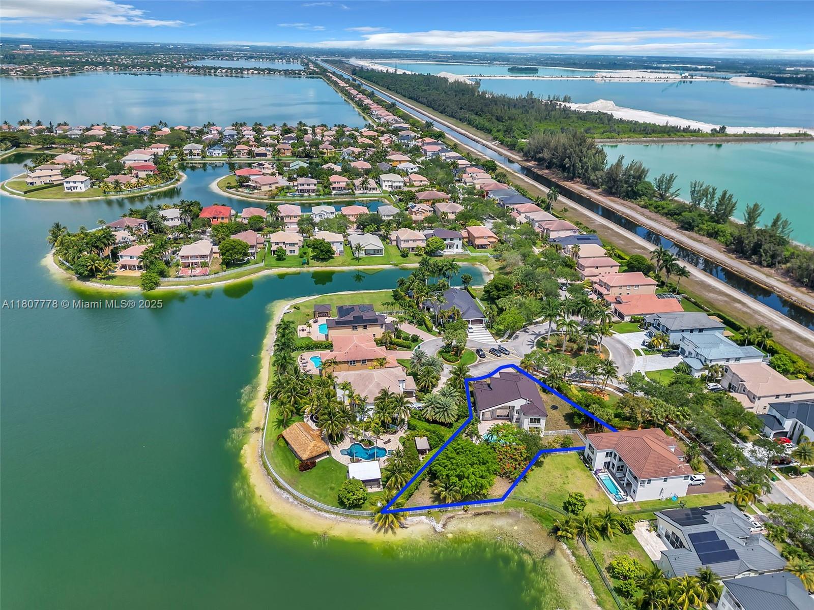 5466 Sw 187th Ter Property Photo 63