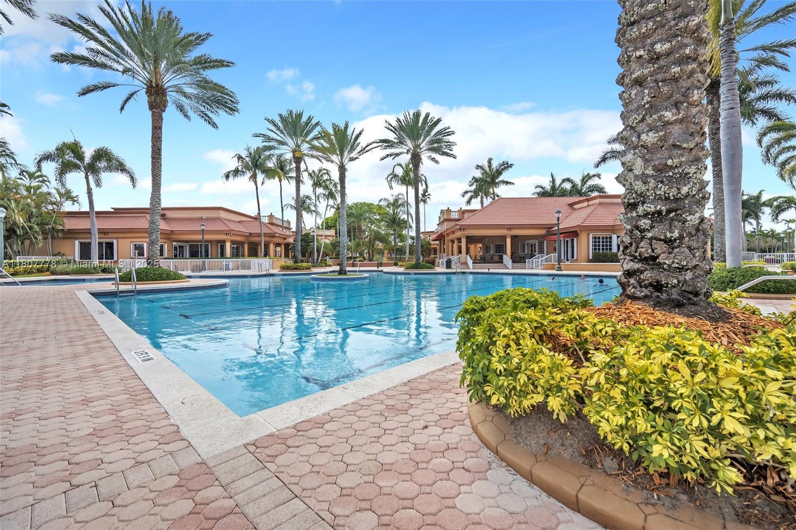 5466 Sw 187th Ter Property Photo 66