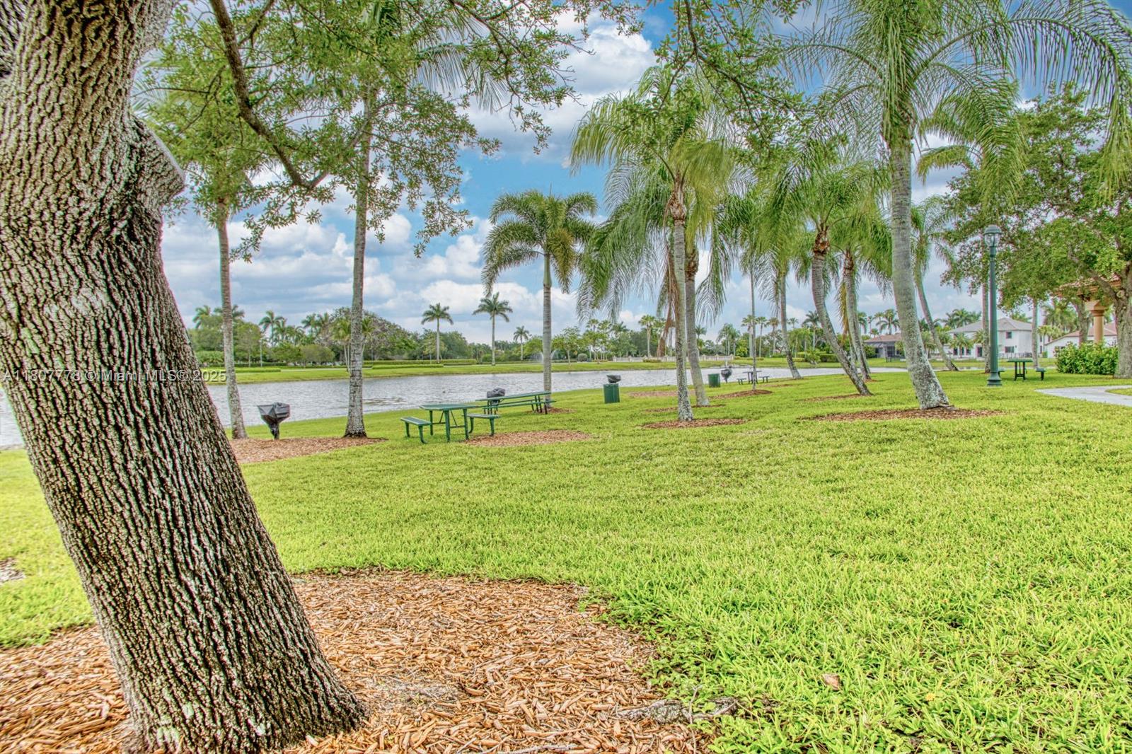 5466 Sw 187th Ter Property Photo 78