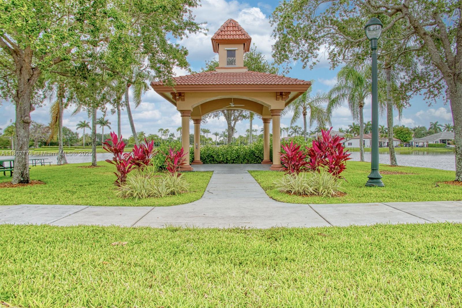 5466 Sw 187th Ter Property Photo 79