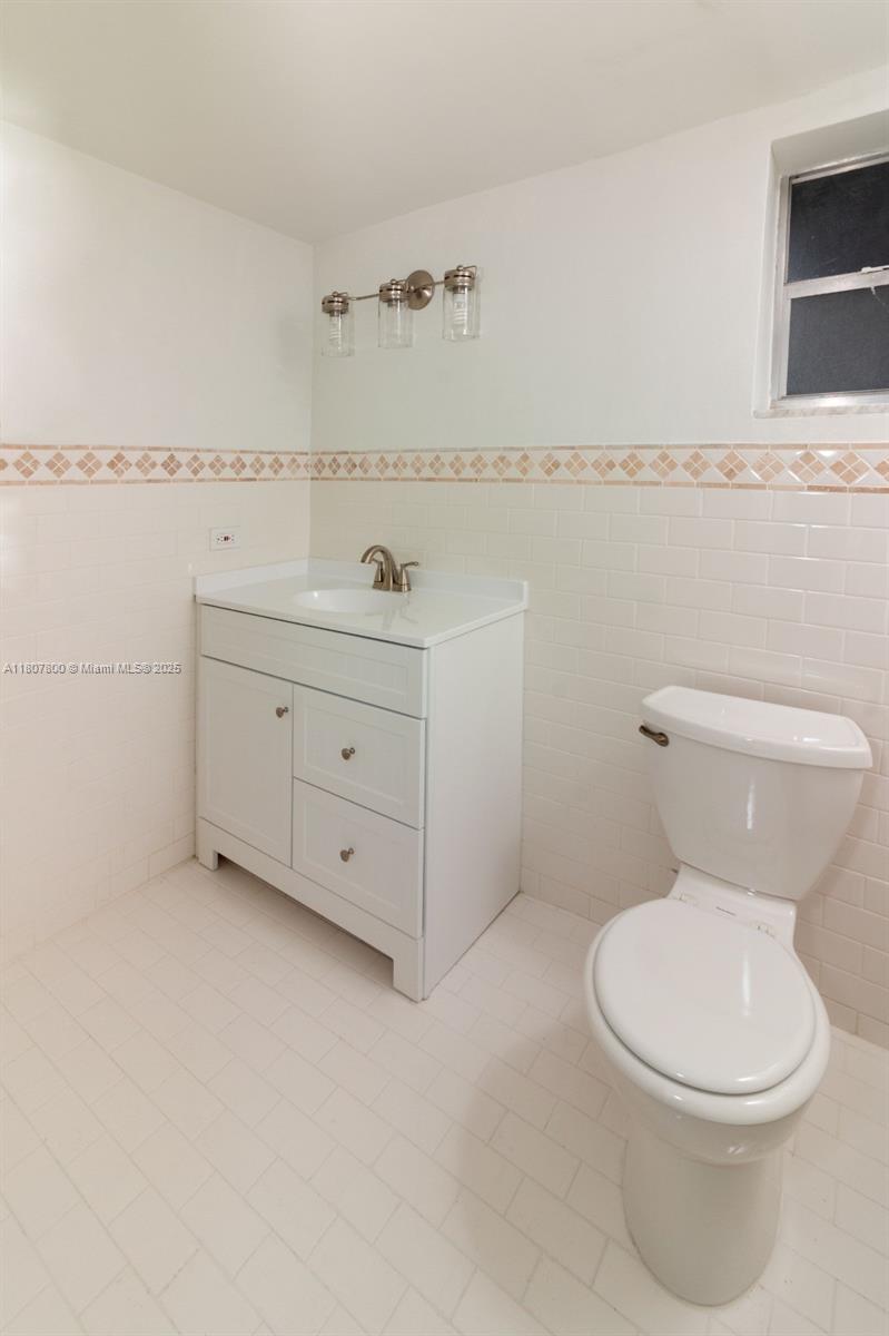 447 Ne 195th St 217 Property Photo 19