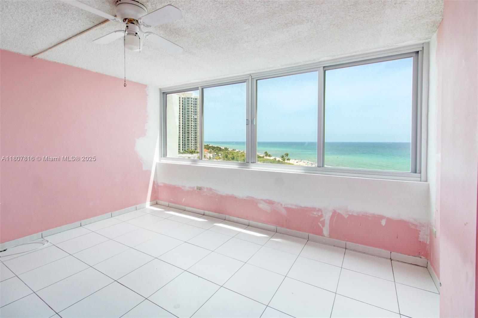 7135 Collins Ave 934 Property Photo 11