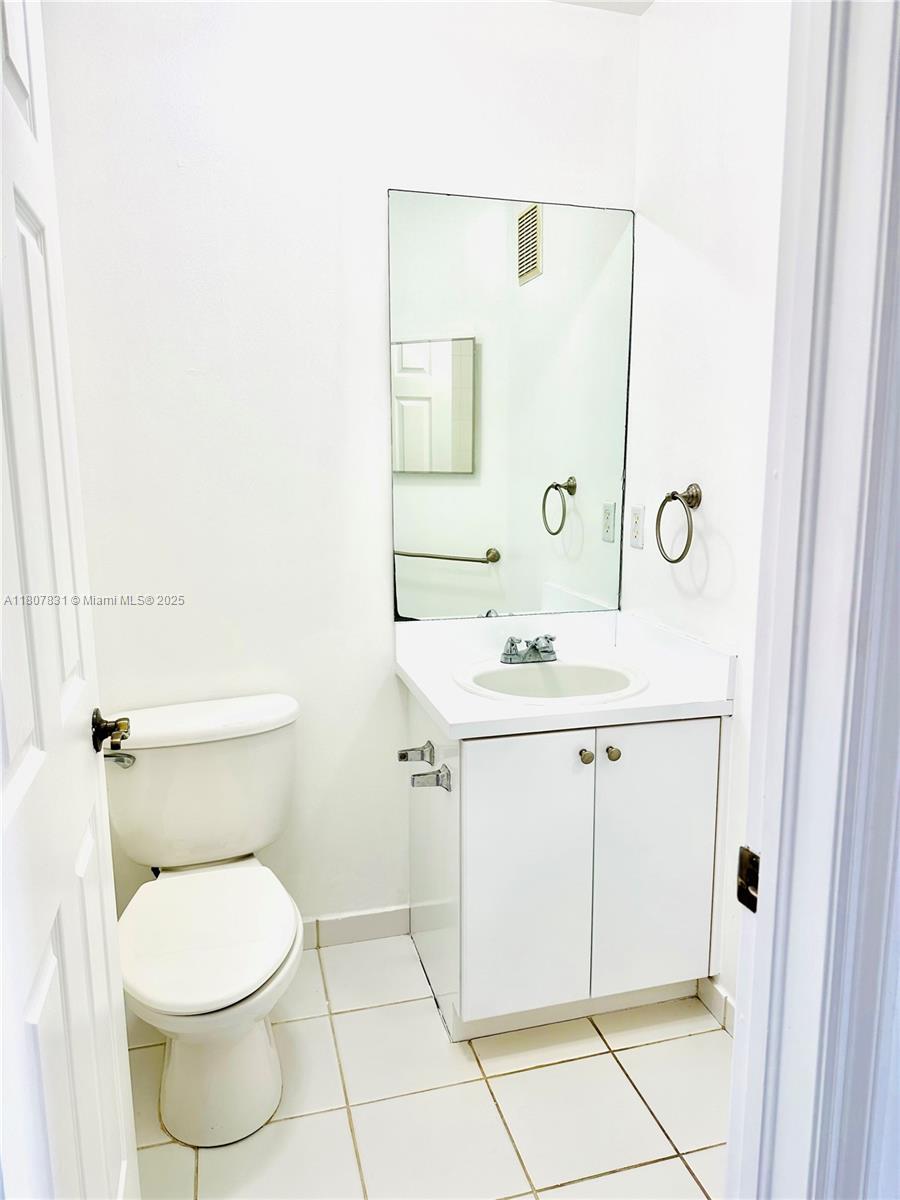 2220 Se 24th Pl Property Photo 20