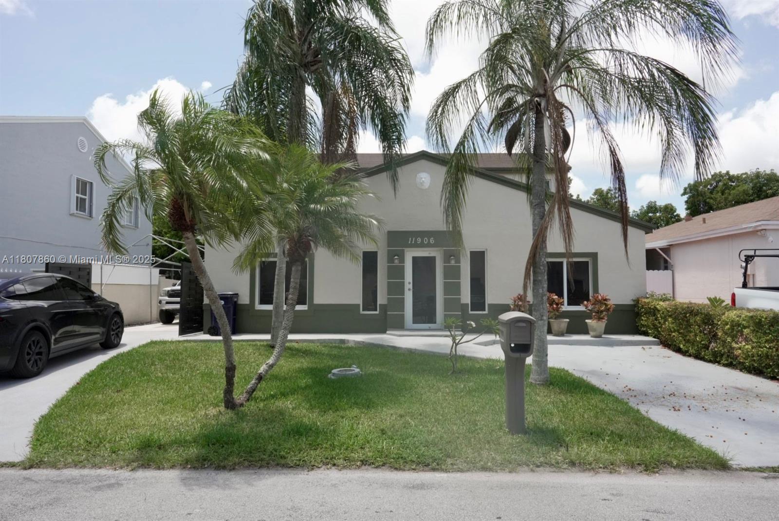 11906 Sw 272nd Ter Property Photo 1