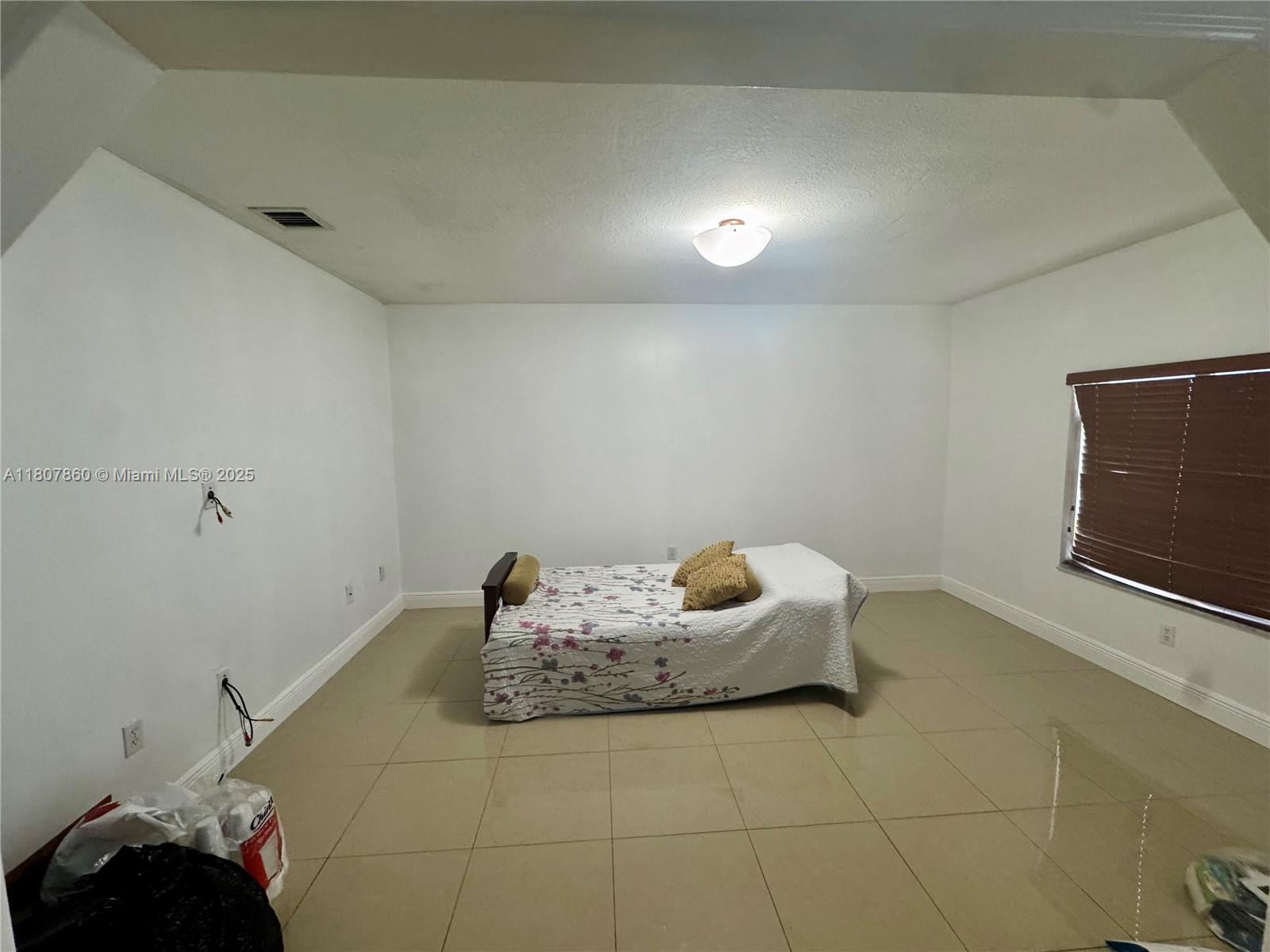 11906 Sw 272nd Ter Property Photo 3