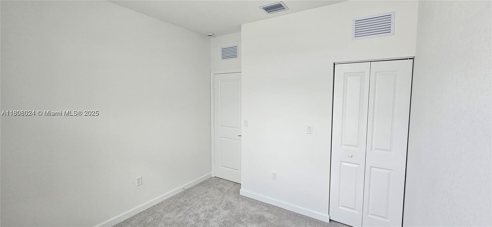 1181 Se 1st Property Photo 39