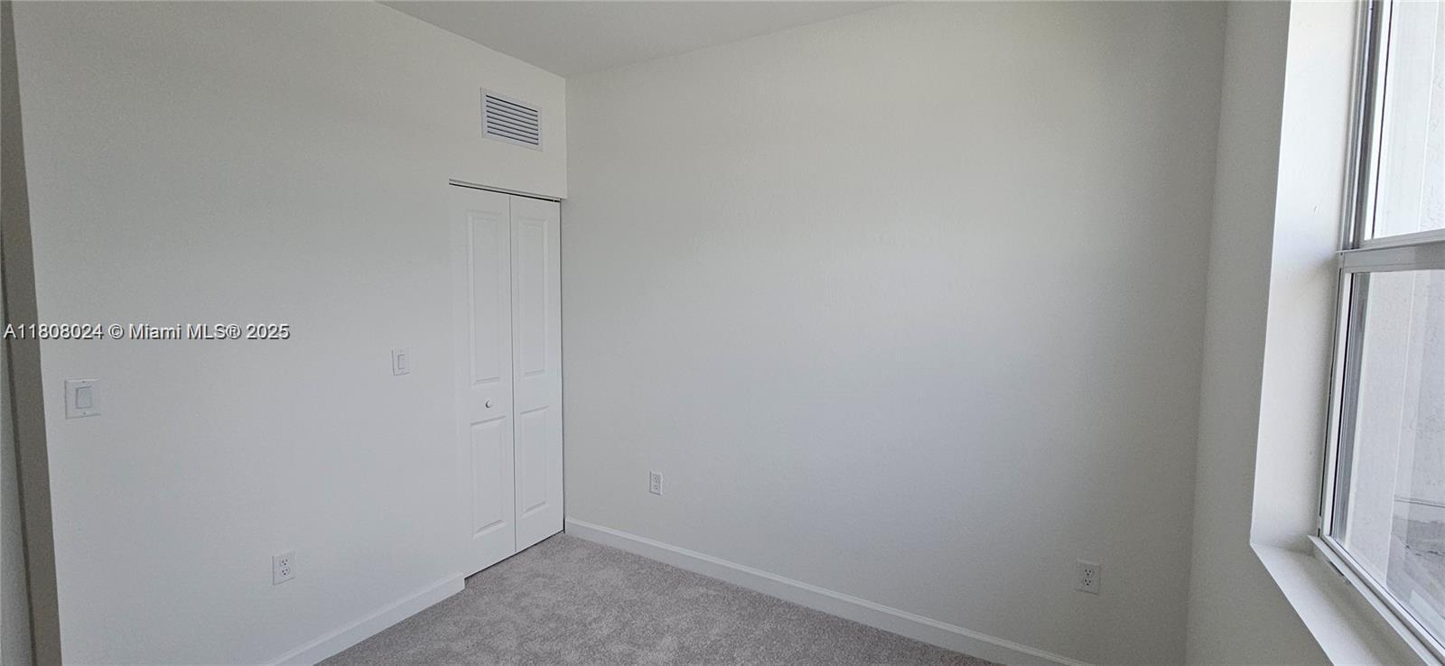 1181 Se 1st Property Photo 41