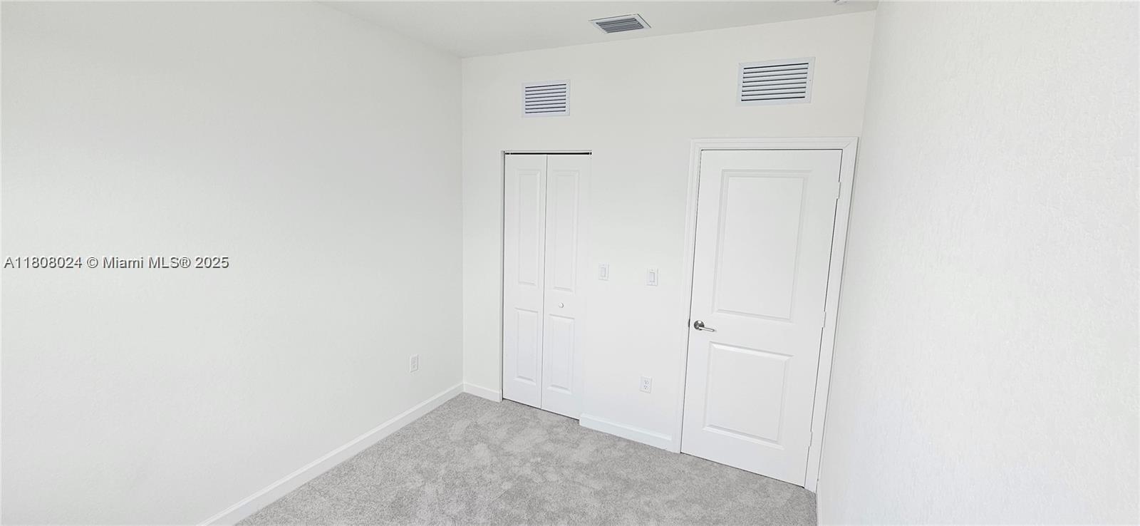 1181 Se 1st Property Photo 45