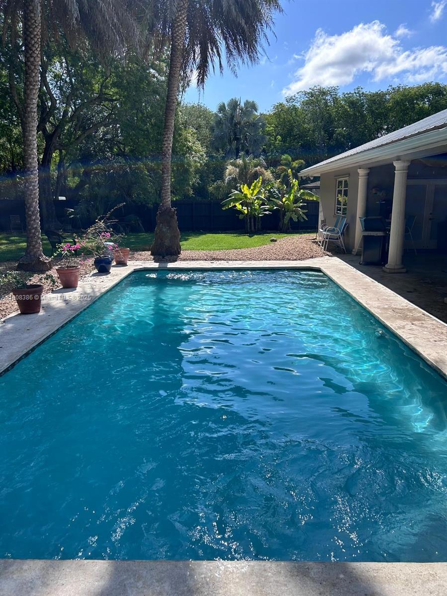 Profitable, Insured Pool Maintenance And Repair Business For Sal Property Photo 1