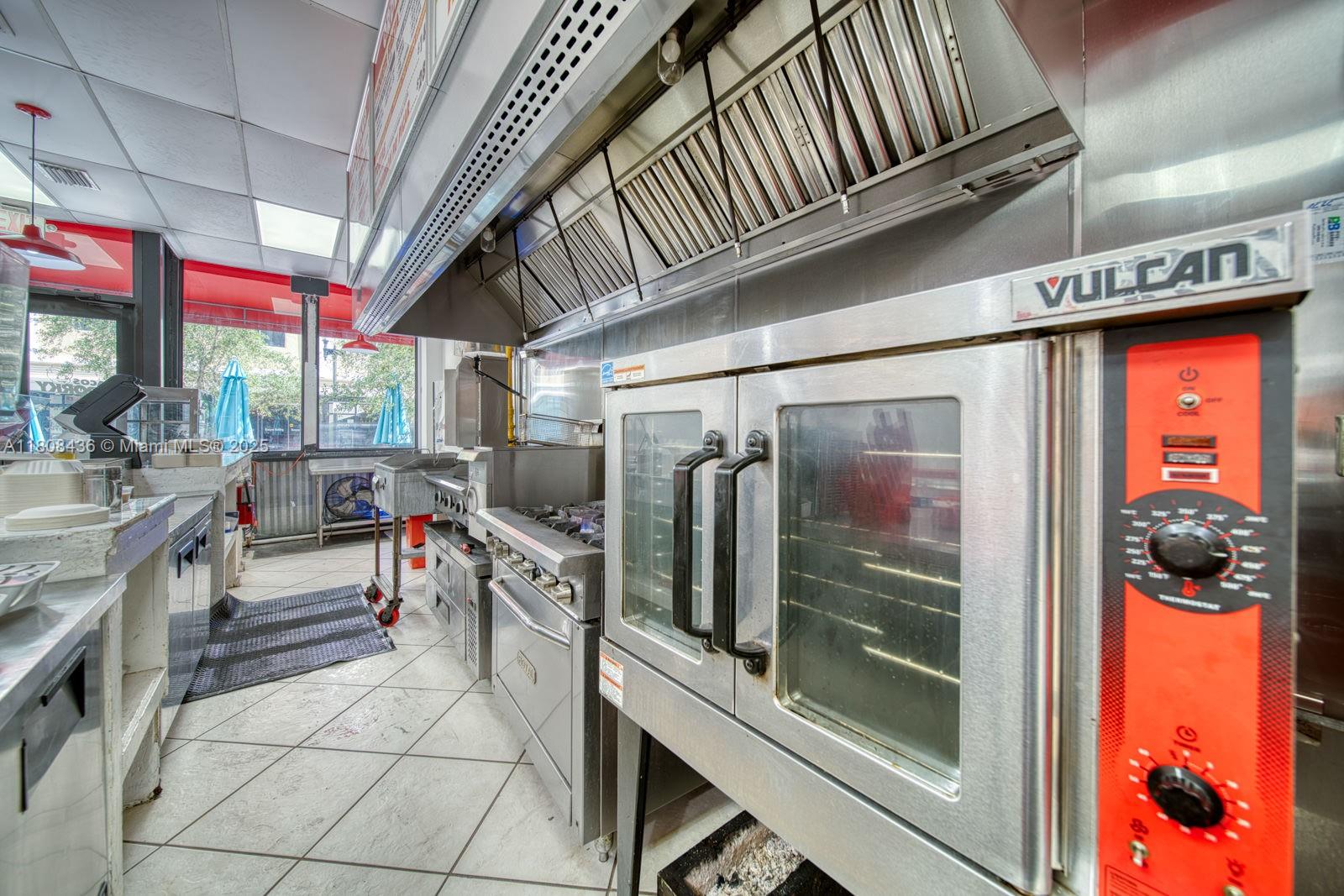 Quick Service Restaurant For Sale In Downtown Miami Property Photo 7