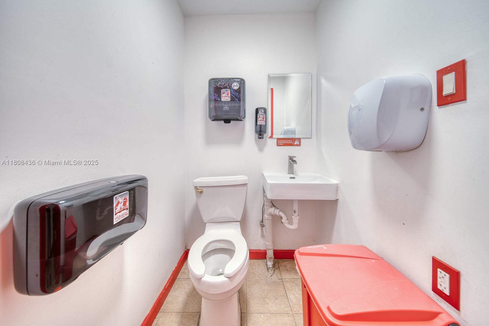 Quick Service Restaurant For Sale In Downtown Miami Property Photo 18