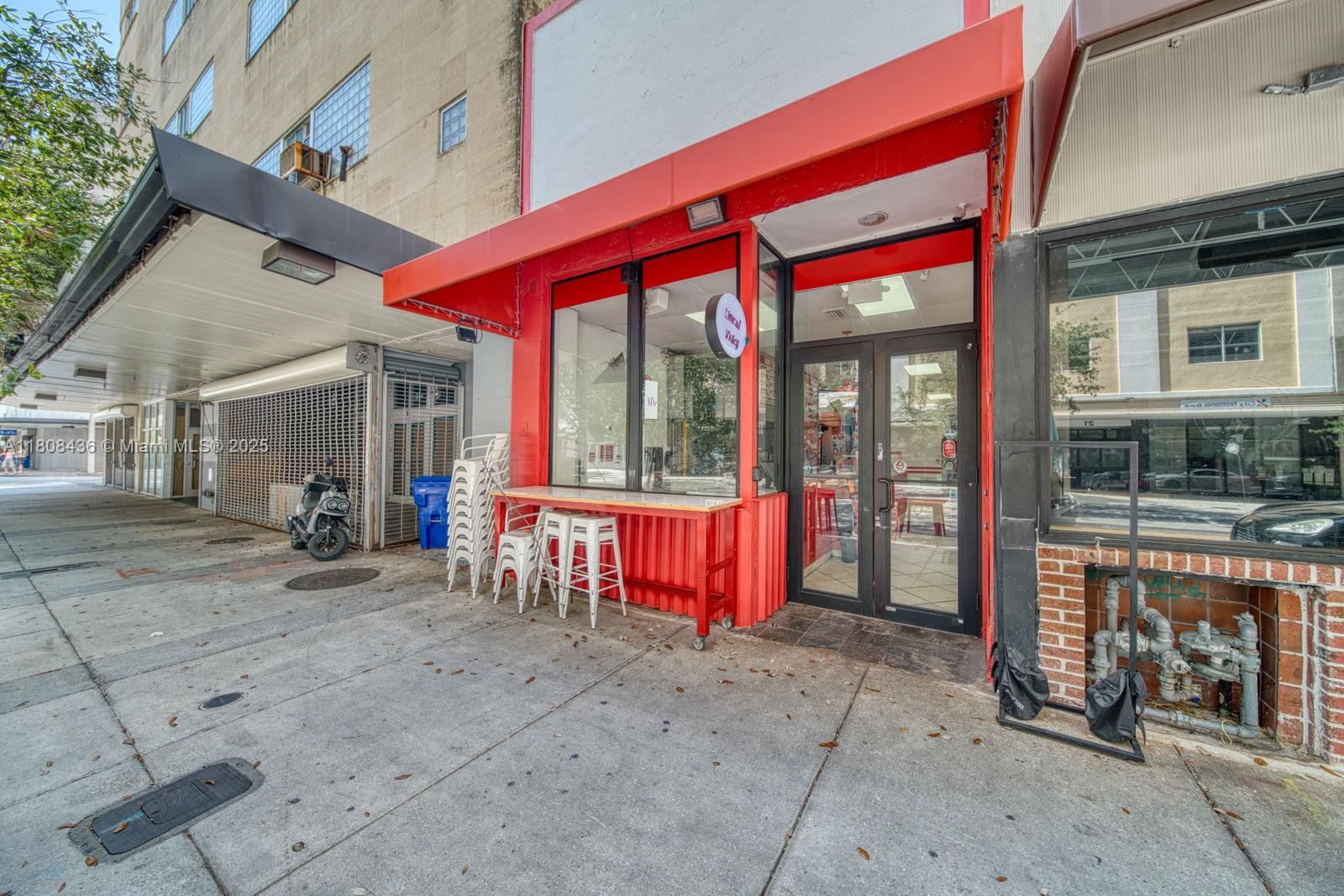 Quick Service Restaurant For Sale In Downtown Miami Property Photo 19