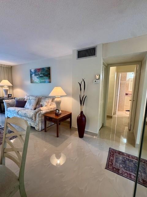 700 Ne 14th Ave 204 Property Photo 12