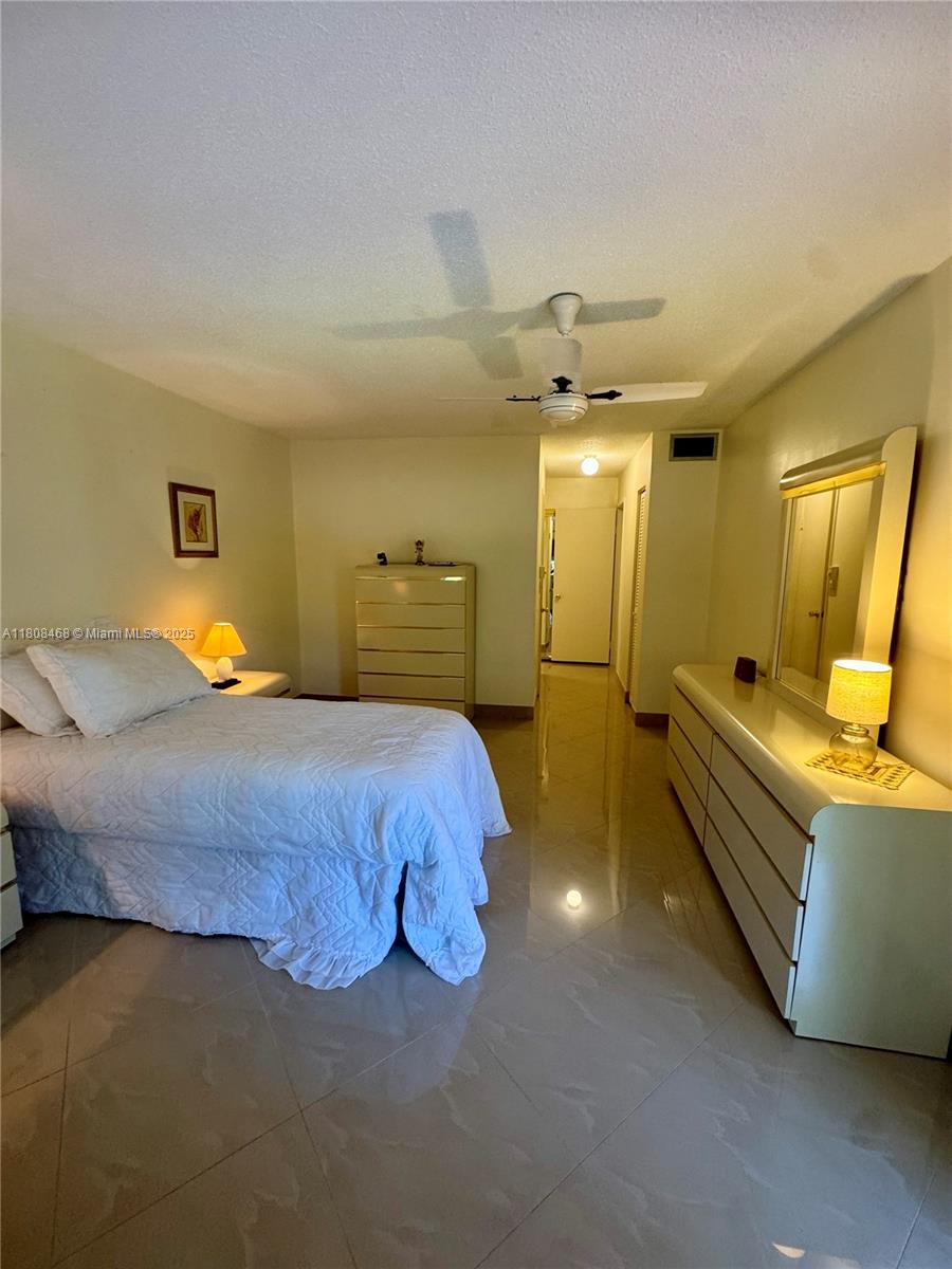 700 Ne 14th Ave 204 Property Photo 17