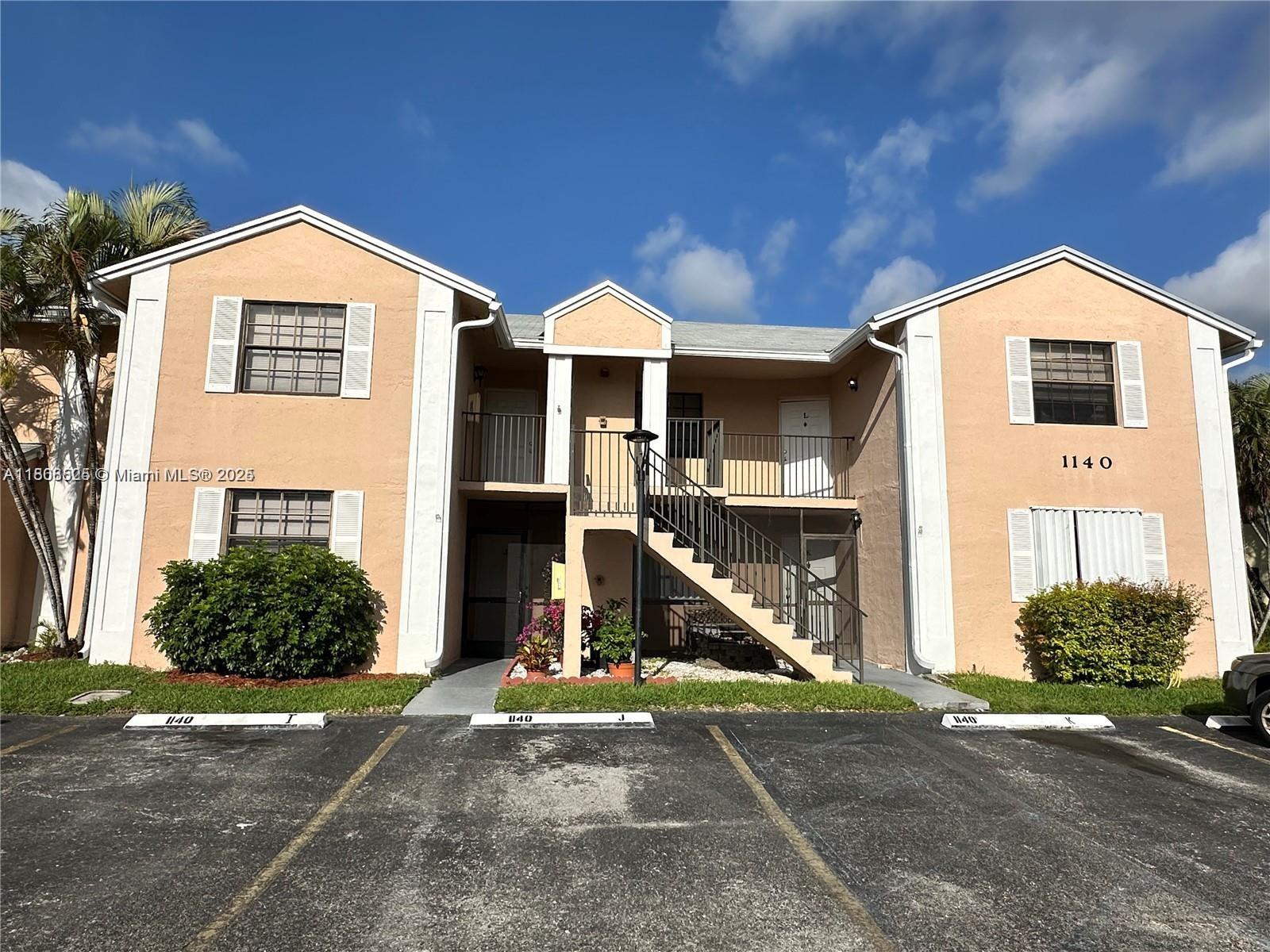 1140 Independence Trl 1140-j Property Photo 2