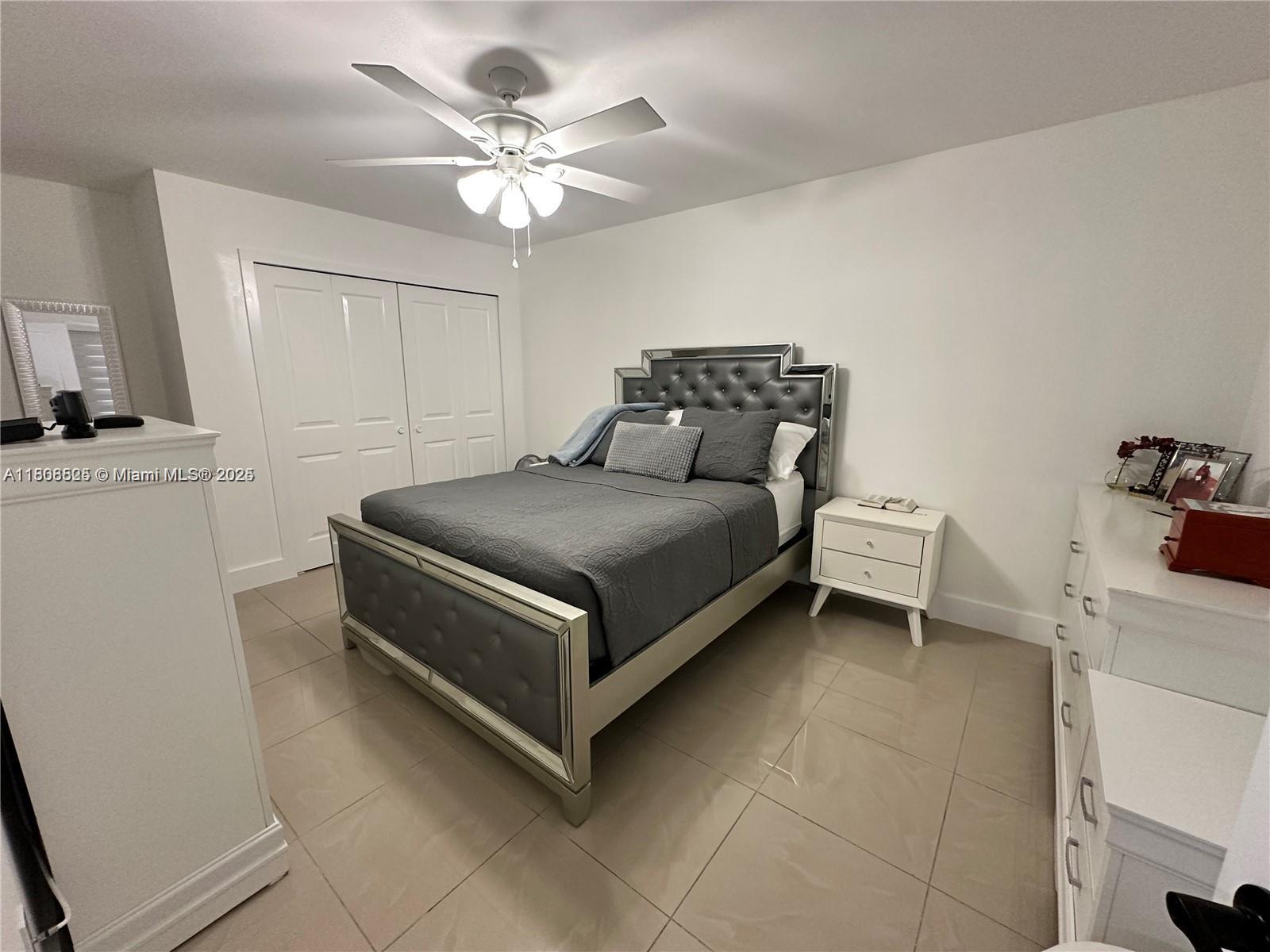 1140 Independence Trl 1140-j Property Photo 8