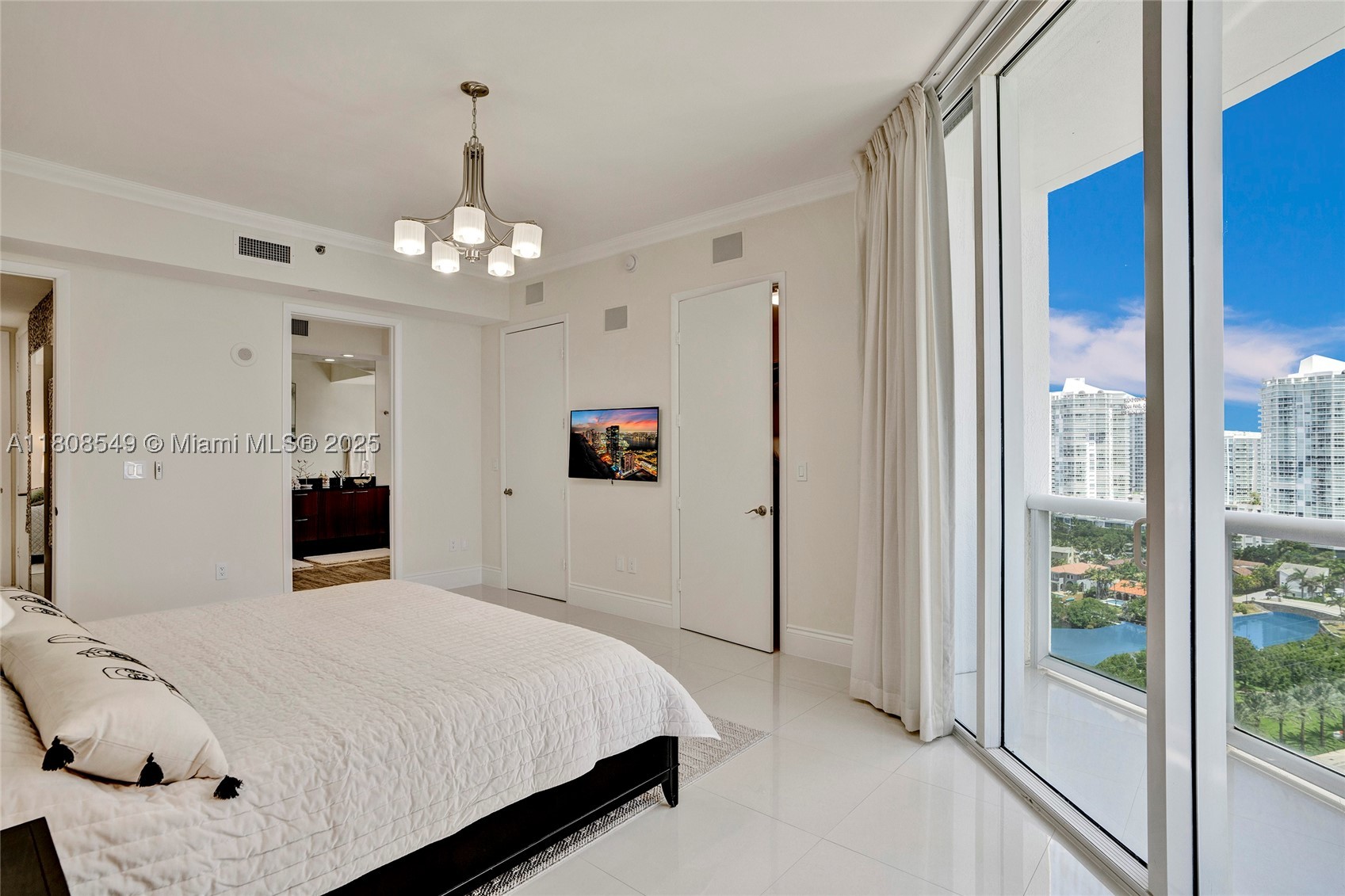 16001 Collins Ave 1604 Property Photo 18