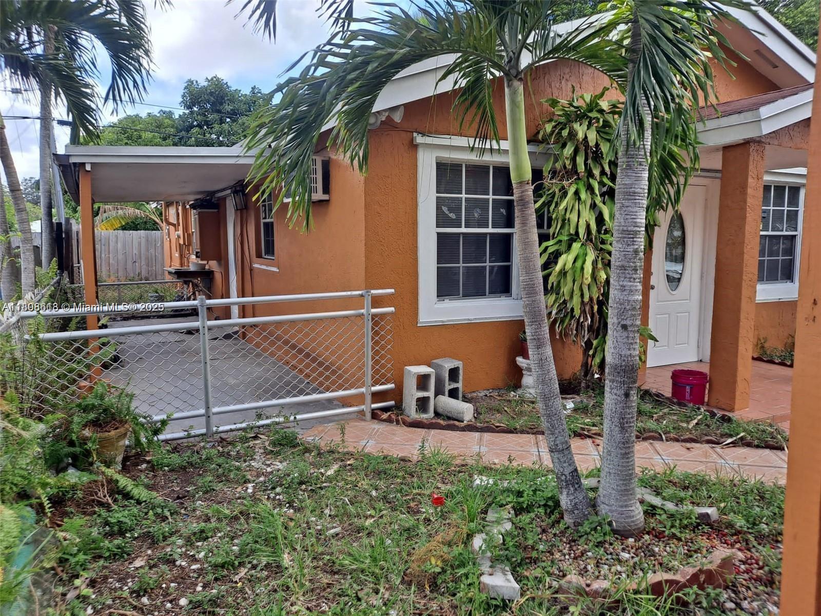 3708 Sw 58th Ave 0 Property Photo 3