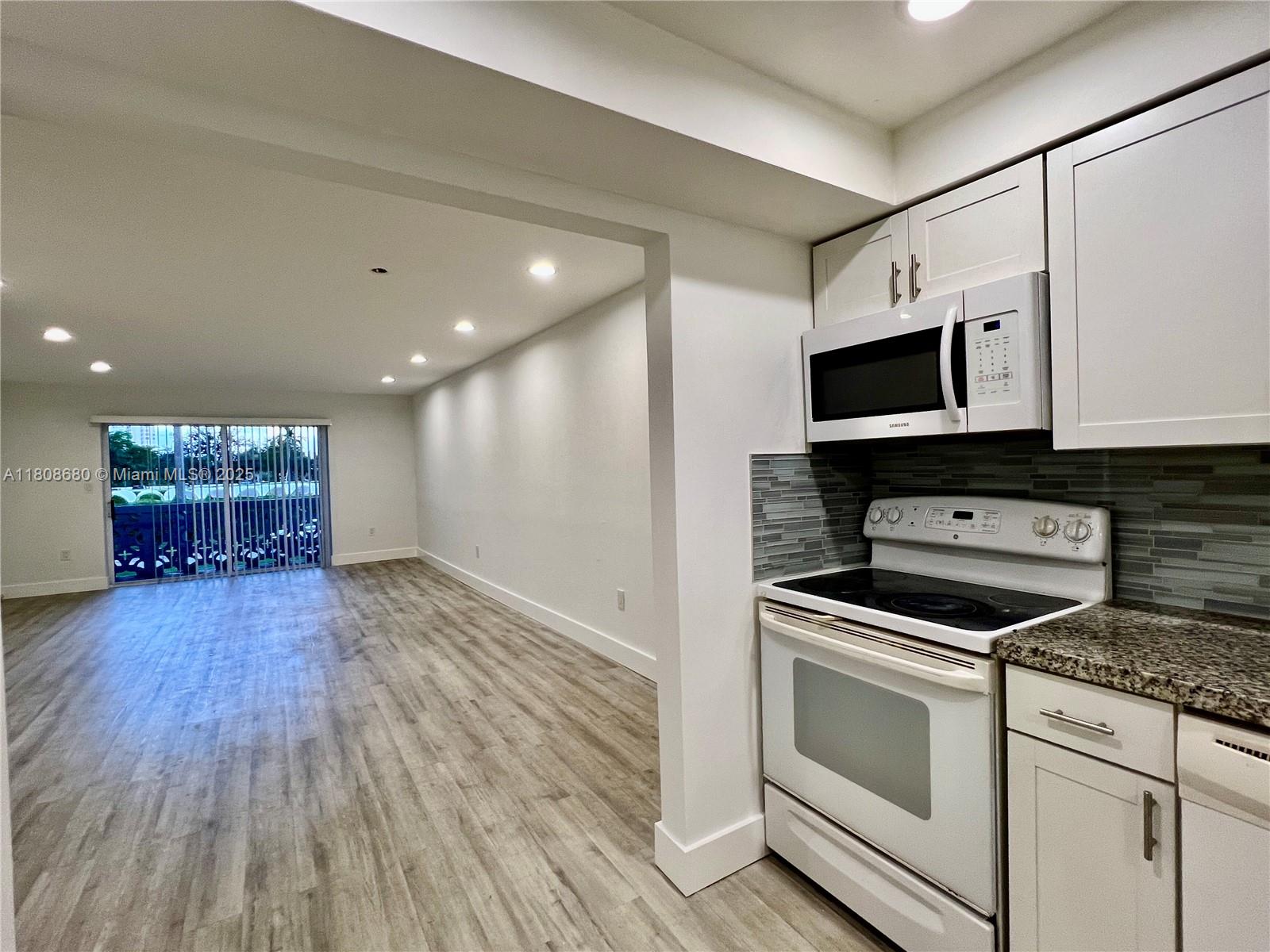 2005 Sans Souci Blvd 202 Property Photo 4