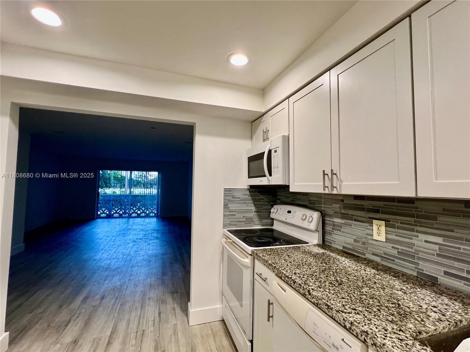 2005 Sans Souci Blvd 202 Property Photo 5