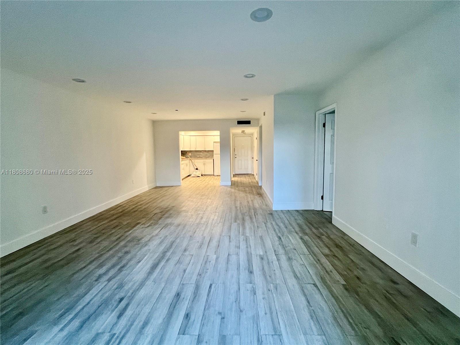 2005 Sans Souci Blvd 202 Property Photo 6