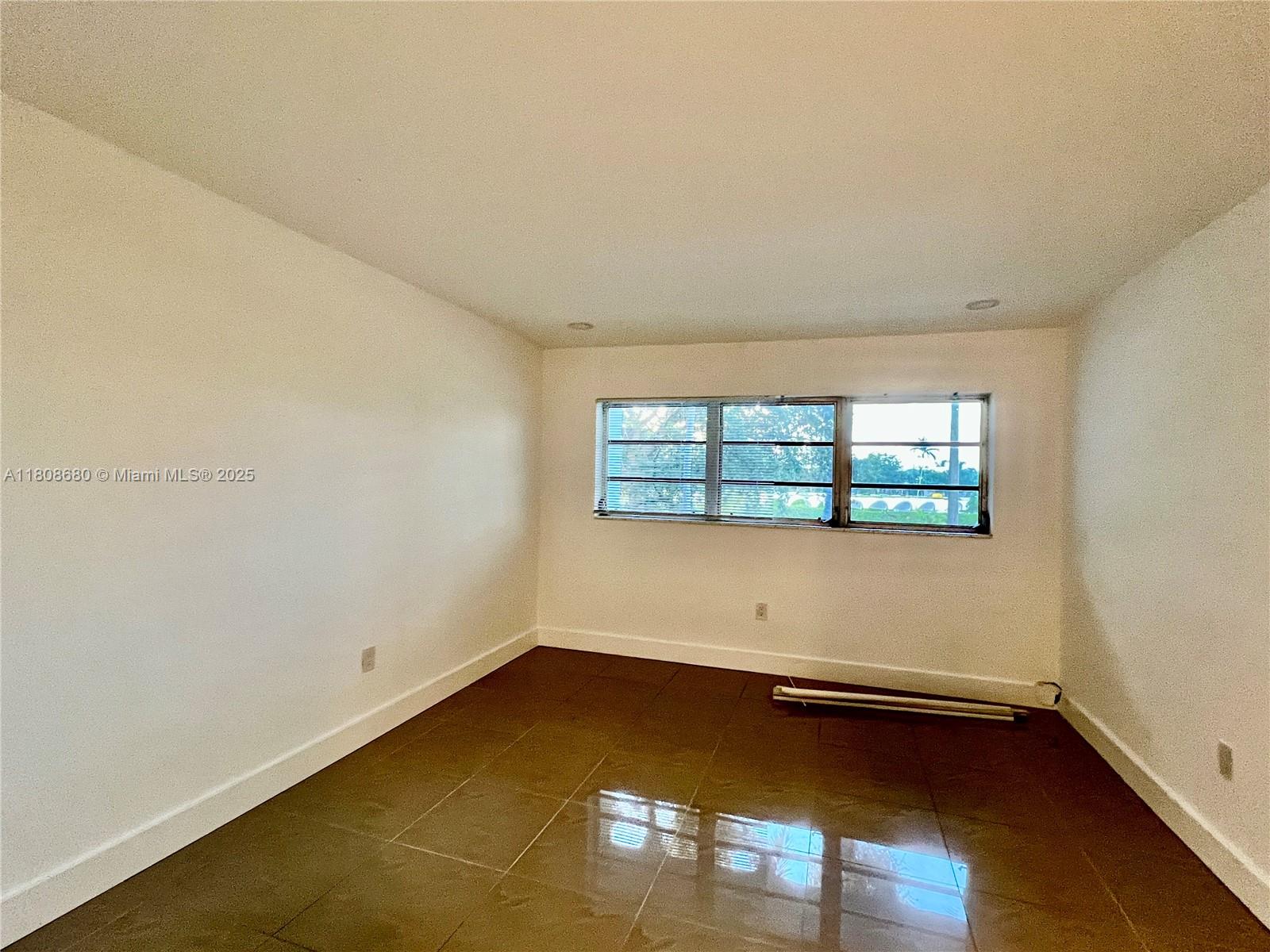 2005 Sans Souci Blvd 202 Property Photo 11