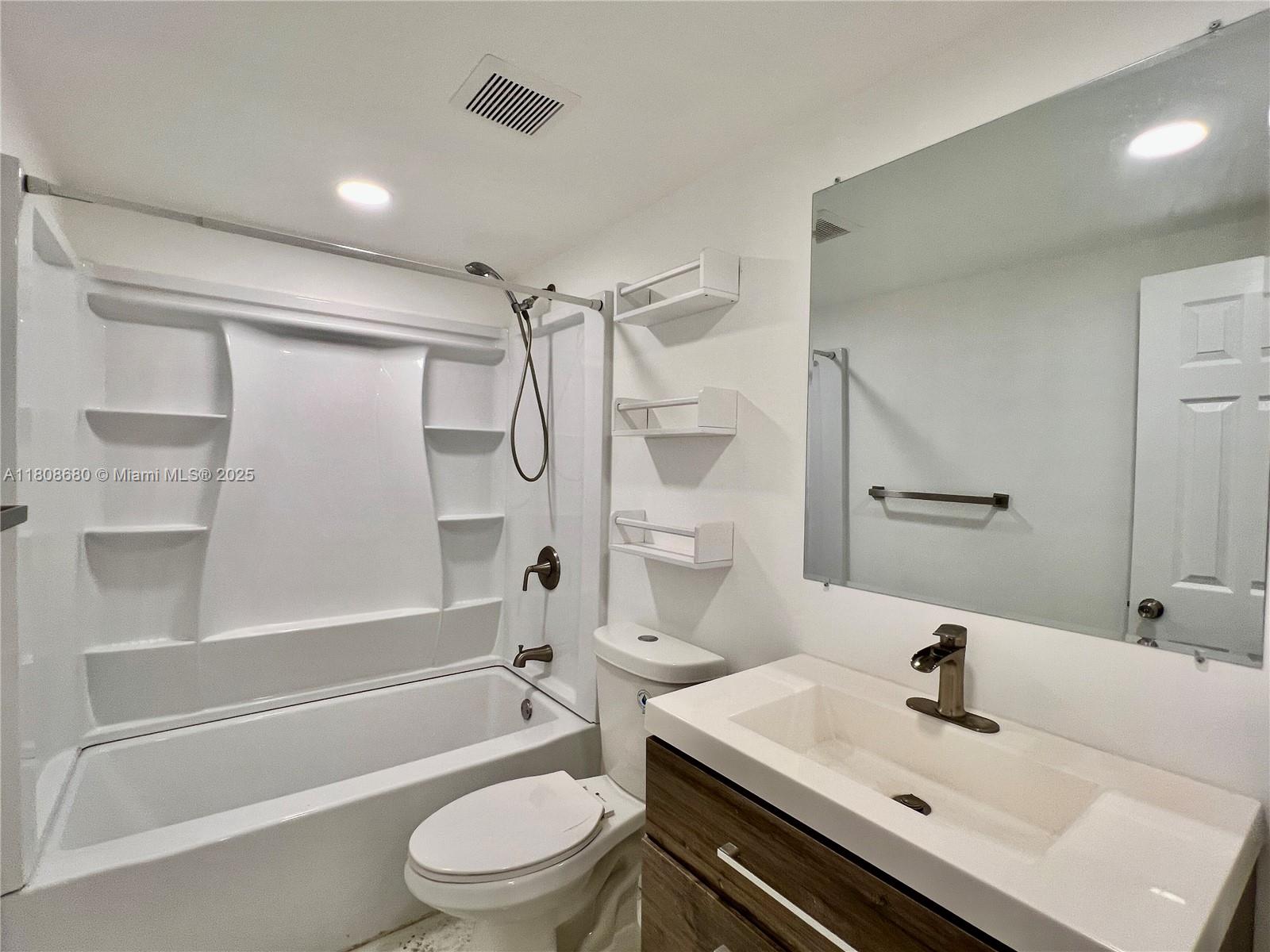 2005 Sans Souci Blvd 202 Property Photo 12