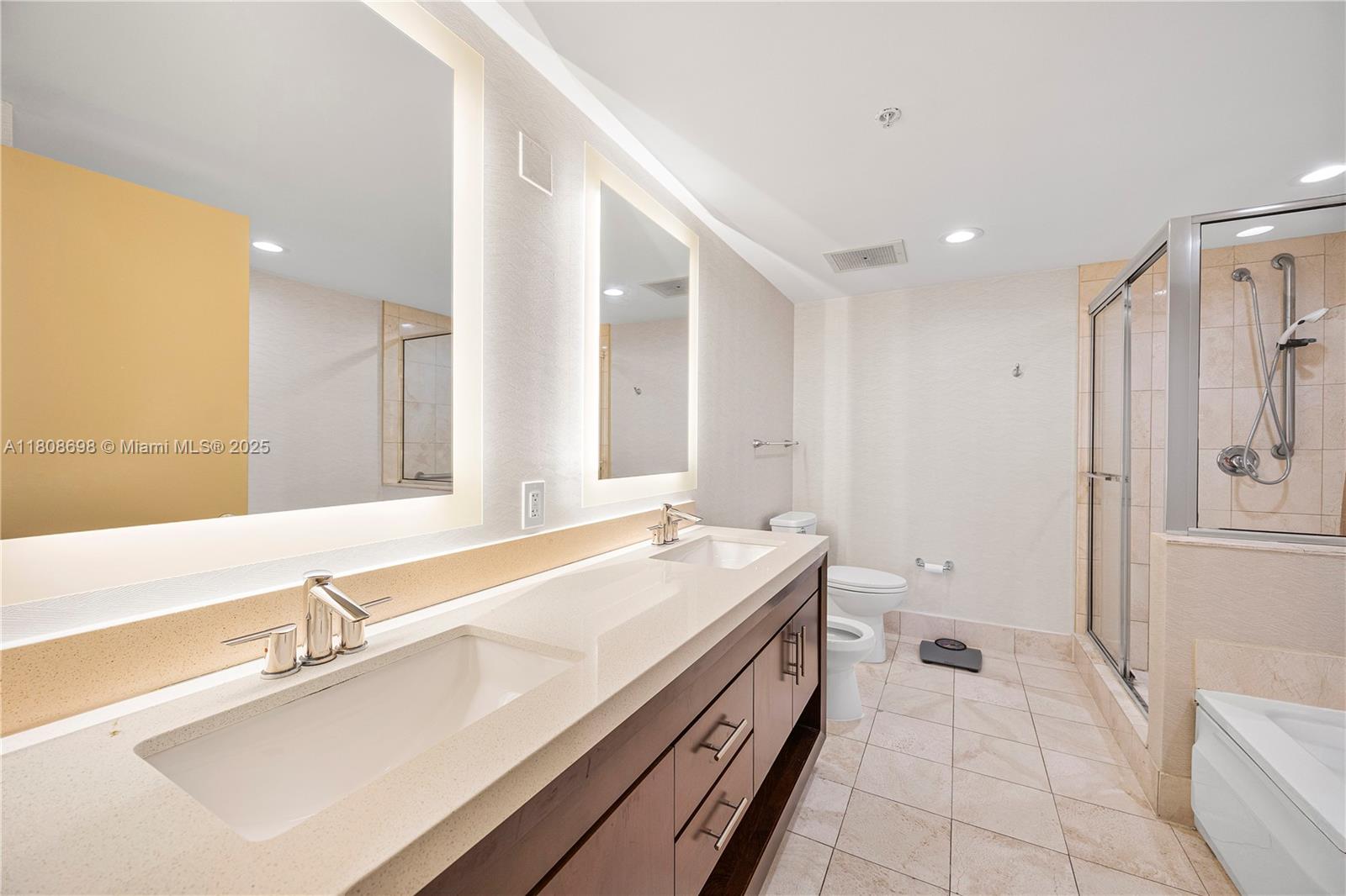 17375 Collins Ave 1101 Property Photo 12