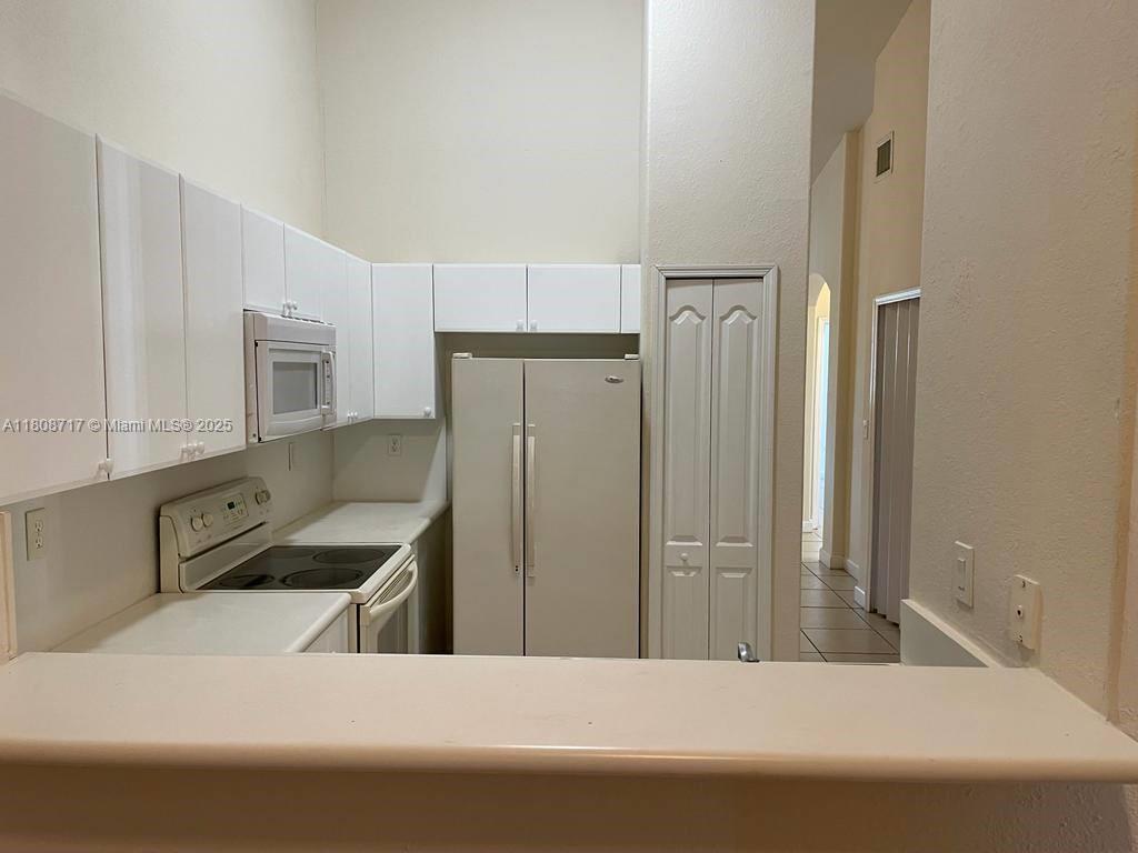 1652 Se 28th St 205 Property Photo 11
