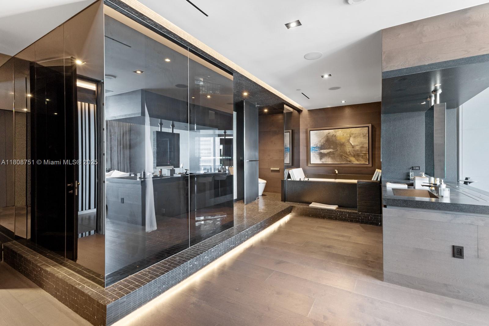 200 Biscayne Boulevard Way Ph-5404 Property Photo 34