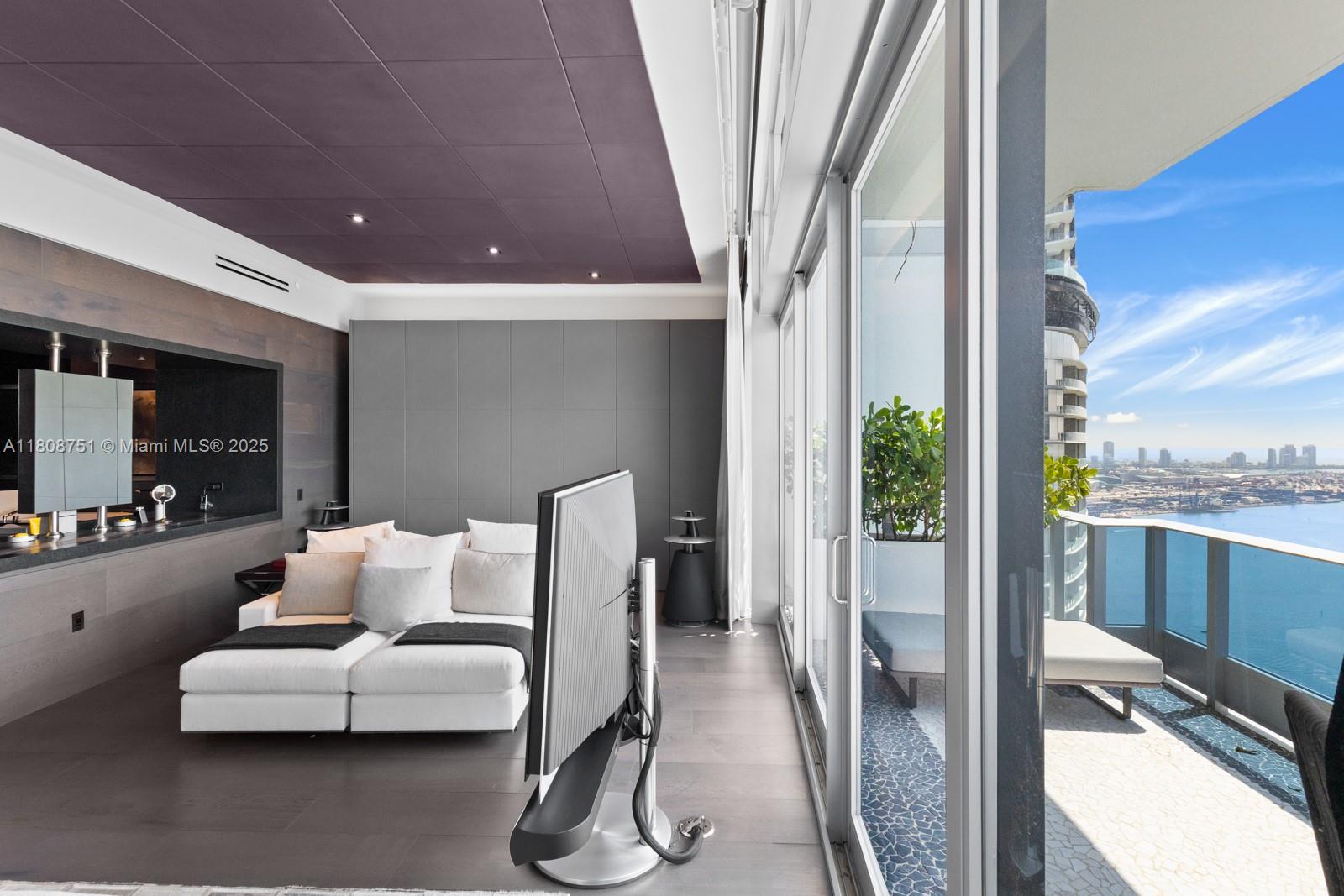 200 Biscayne Boulevard Way Ph-5404 Property Photo 42