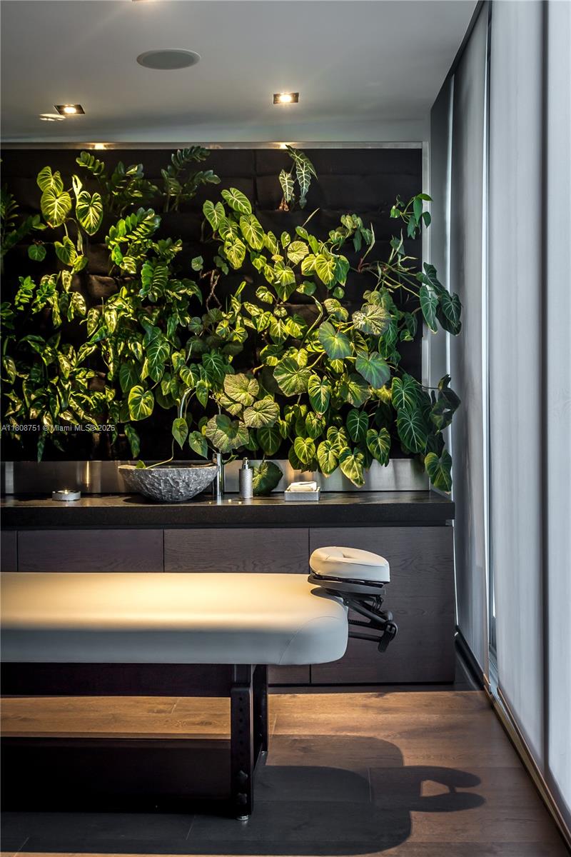 200 Biscayne Boulevard Way Ph-5404 Property Photo 55