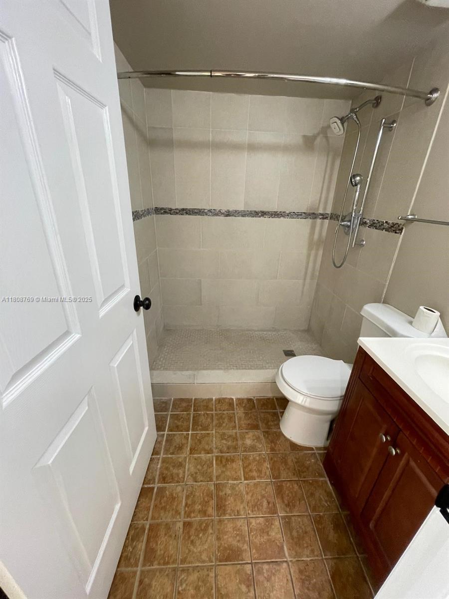 2309 San Remo Cir 2309 Property Photo 4