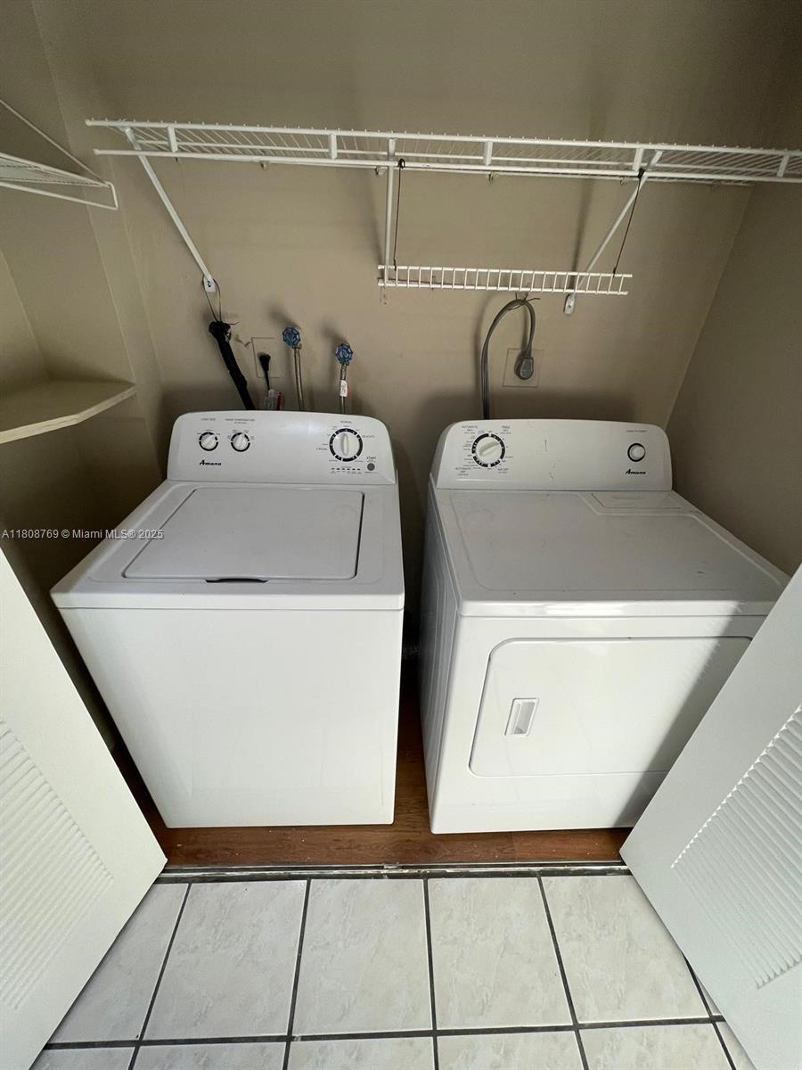 2309 San Remo Cir 2309 Property Photo 5