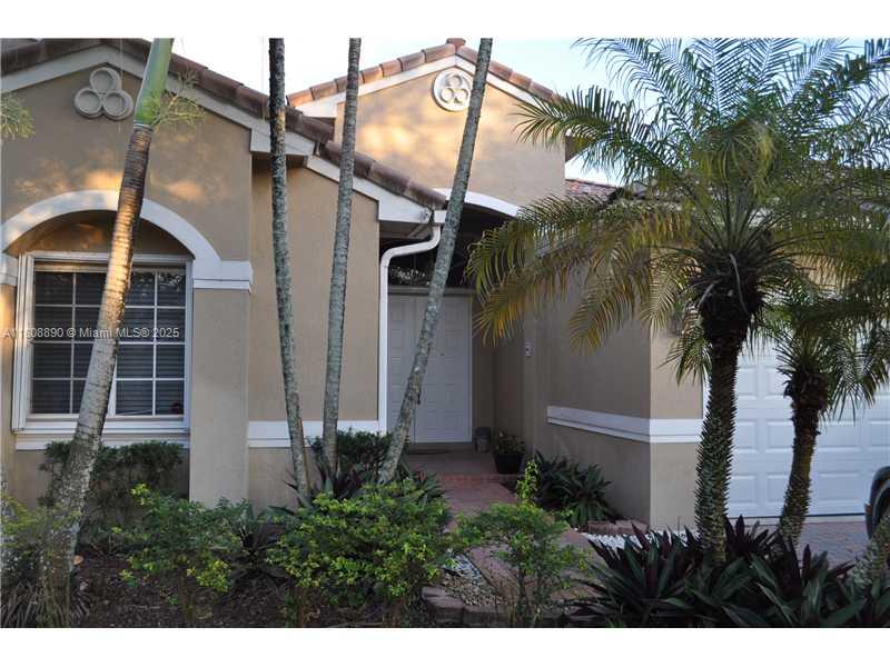 3985 Sw 152 Property Photo 3