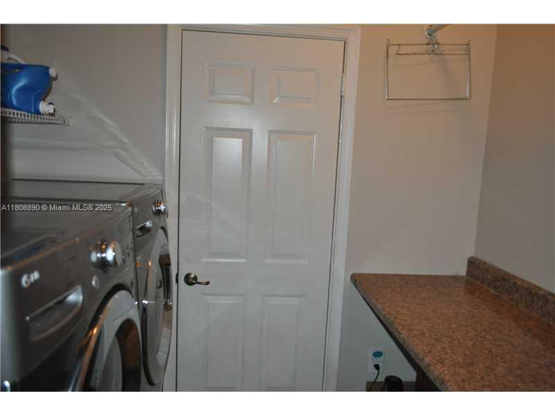 3985 Sw 152 Property Photo 24