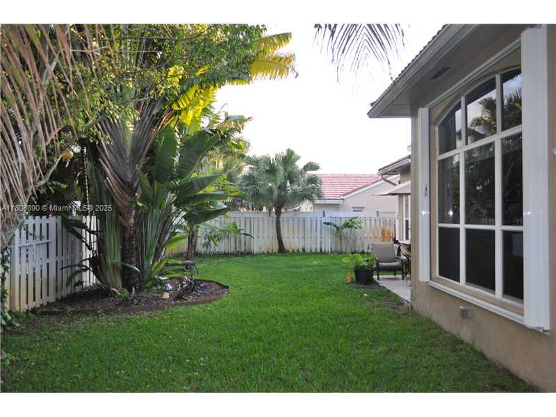 3985 Sw 152 Property Photo 26