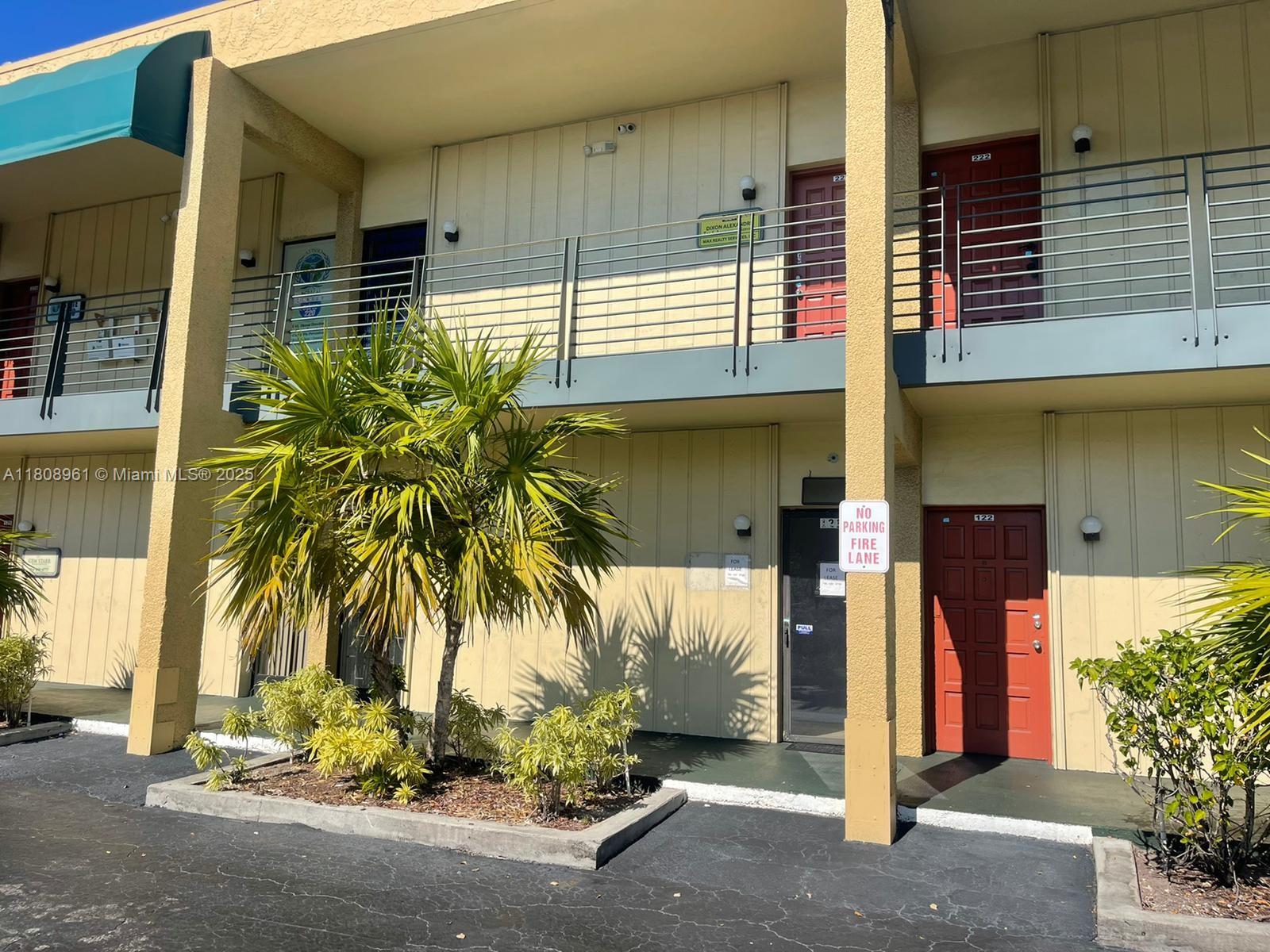 2331 N State Road 7 121 Property Photo 1