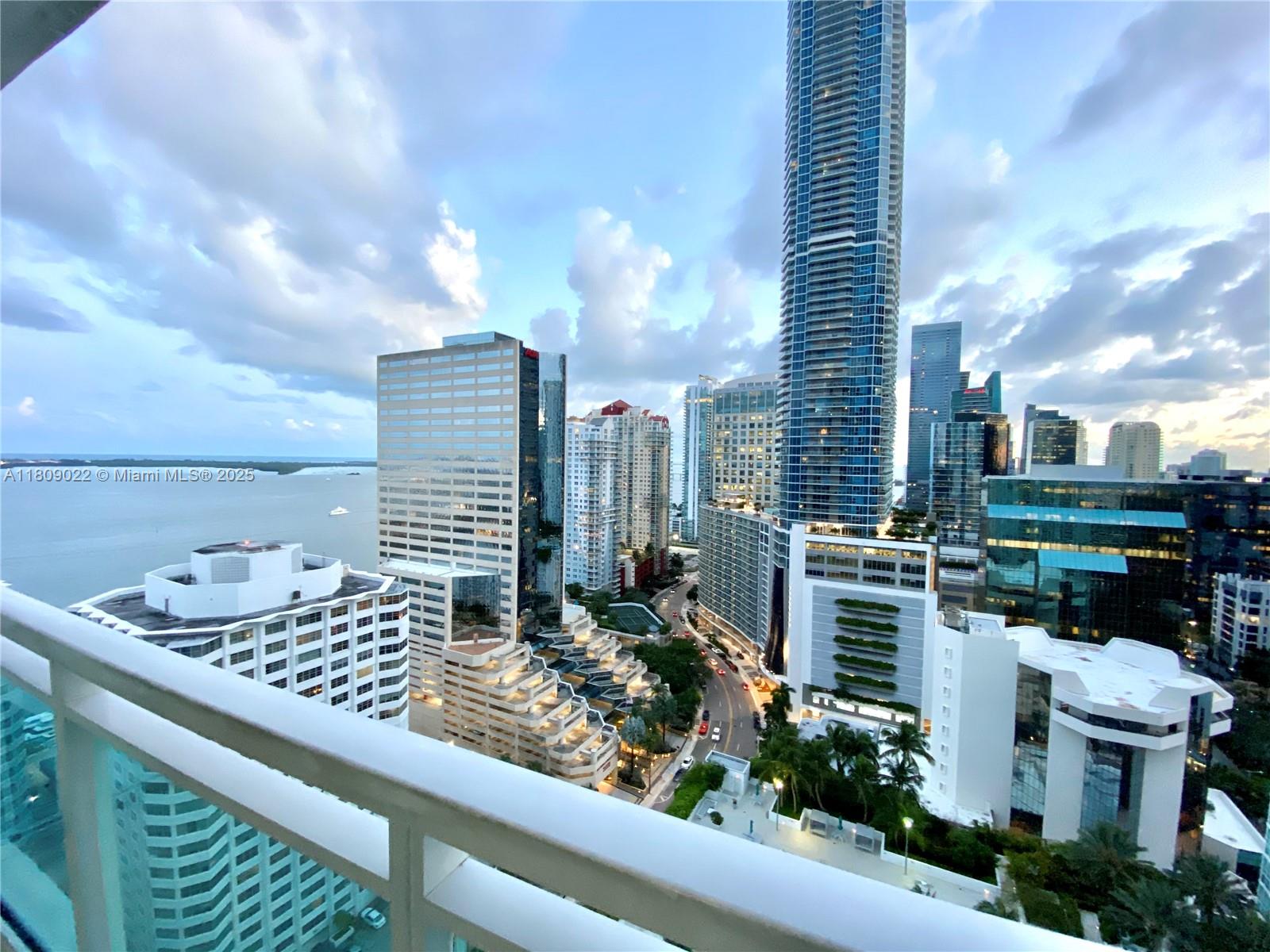 950 Brickell Bay Dr 2607 Property Photo 1