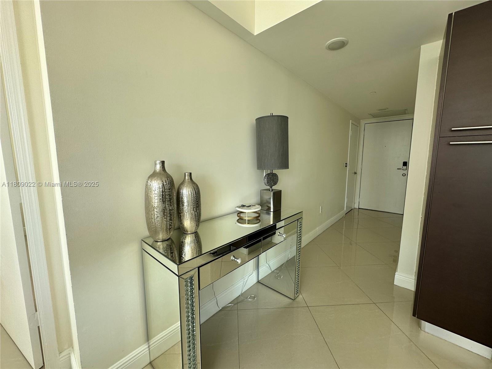 950 Brickell Bay Dr 2607 Property Photo 8