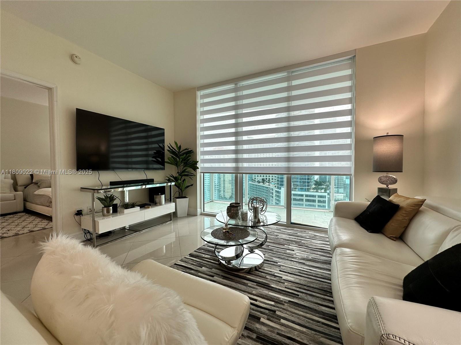 950 Brickell Bay Dr 2607 Property Photo 18