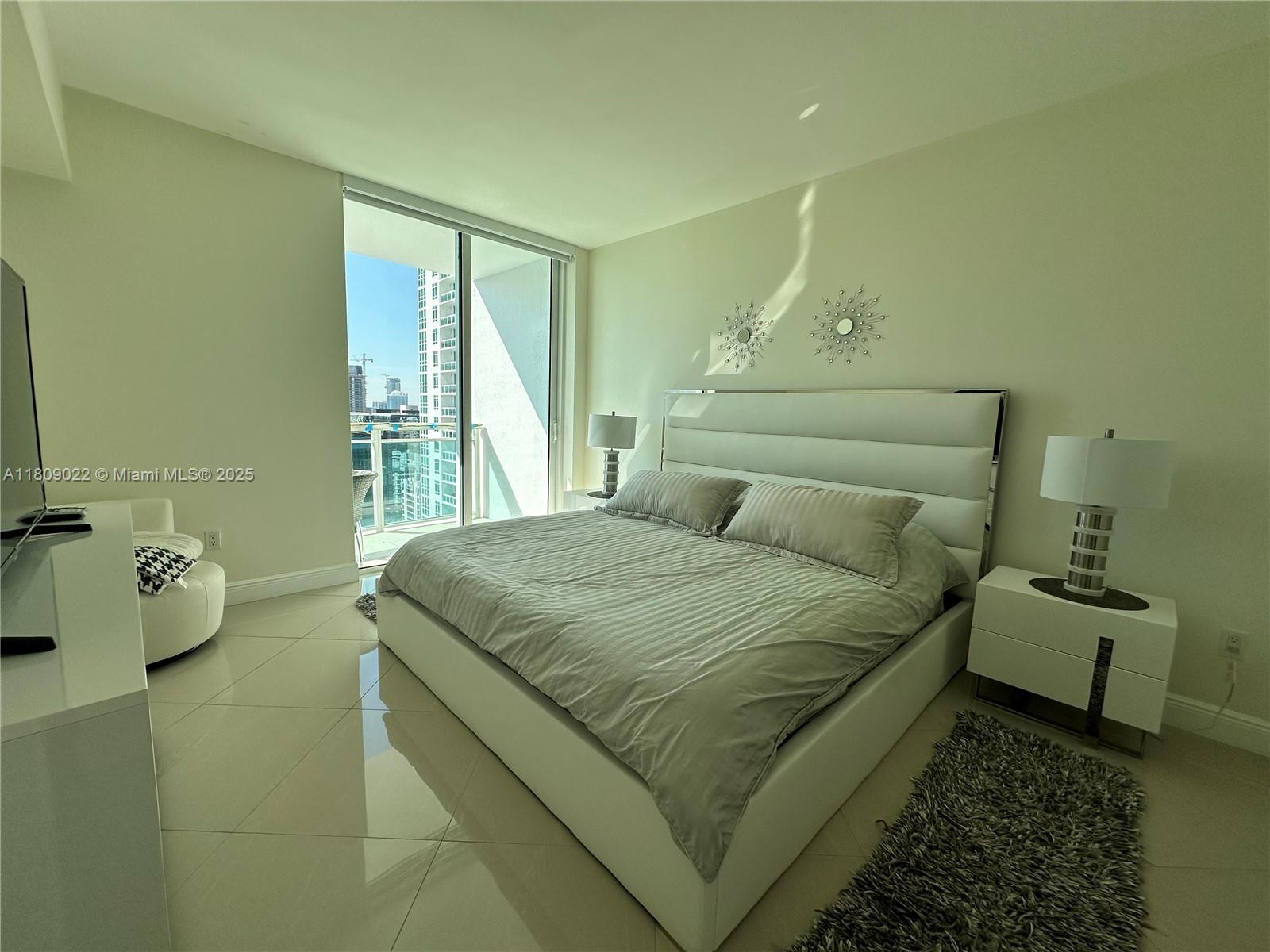 950 Brickell Bay Dr 2607 Property Photo 23
