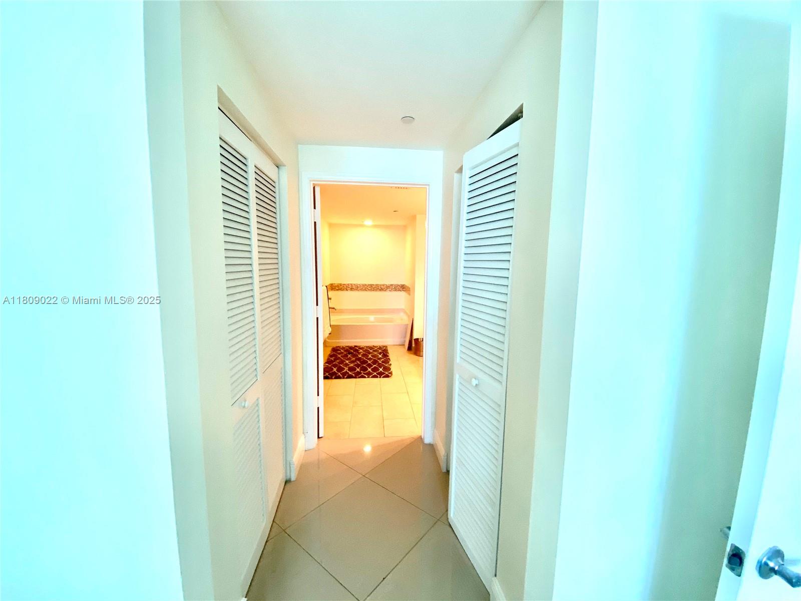 950 Brickell Bay Dr 2607 Property Photo 34
